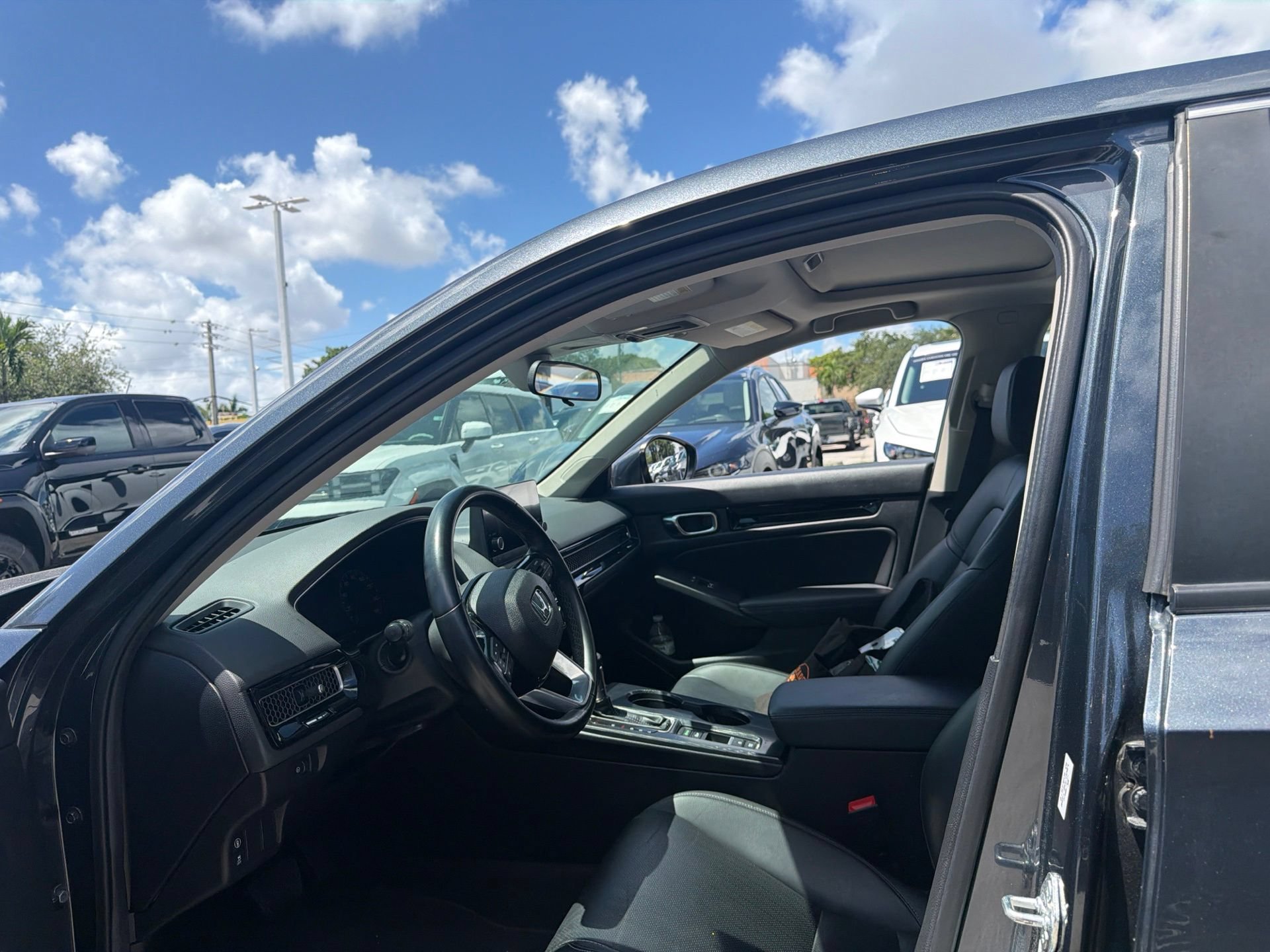 Used 2023 Honda Civic EX-L image 16