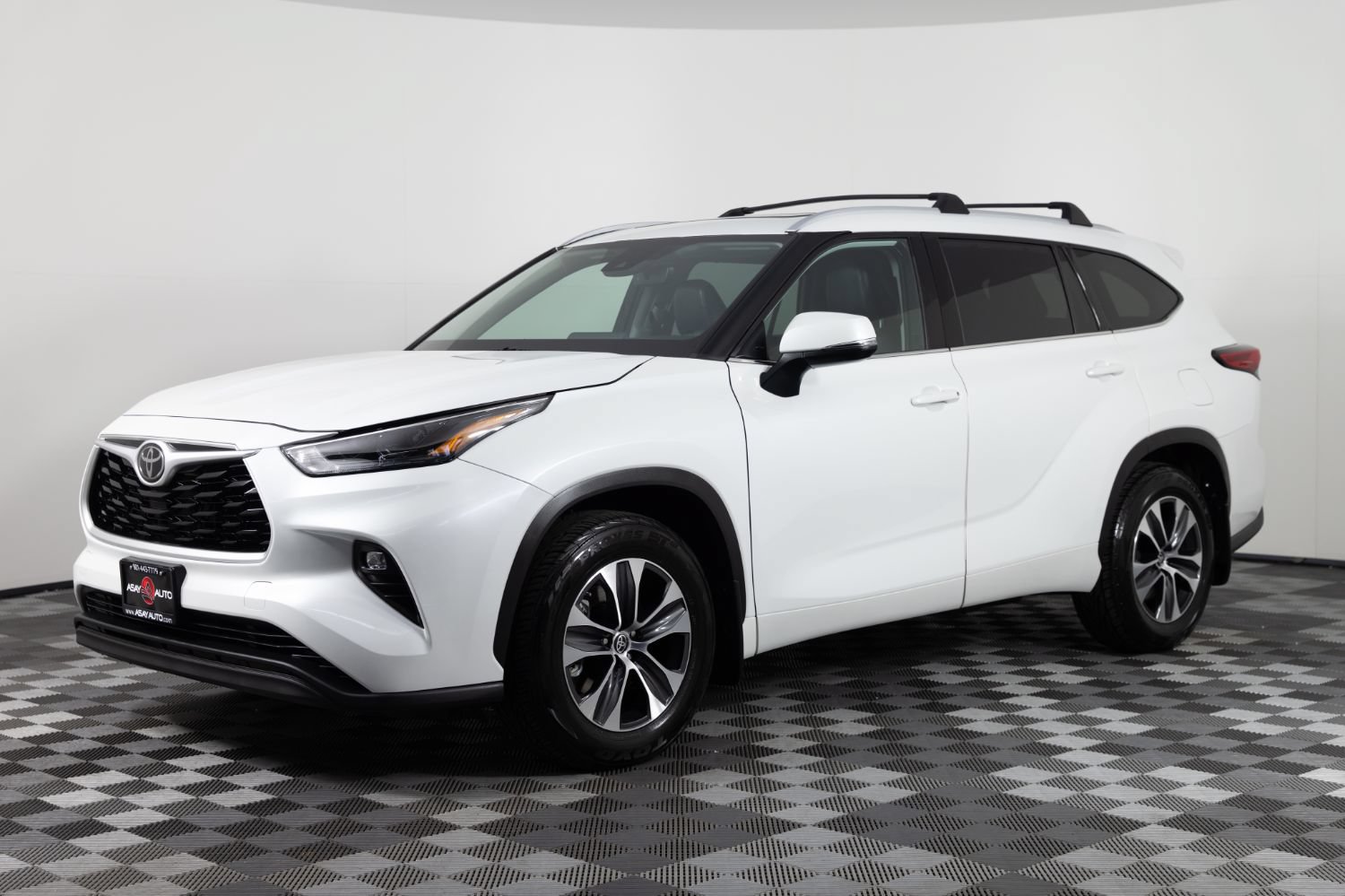 Used 2022 Toyota Highlander XLE