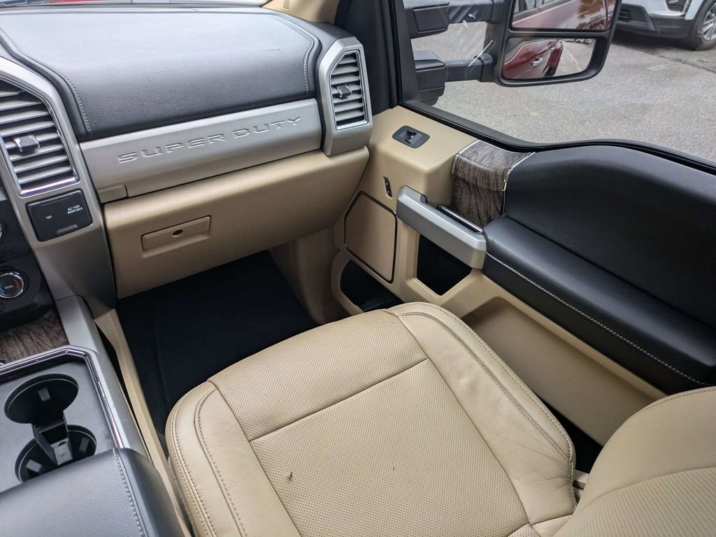 Used 2017 Ford F350 Lariat w/ Chrome Package AWD/4WD image 17