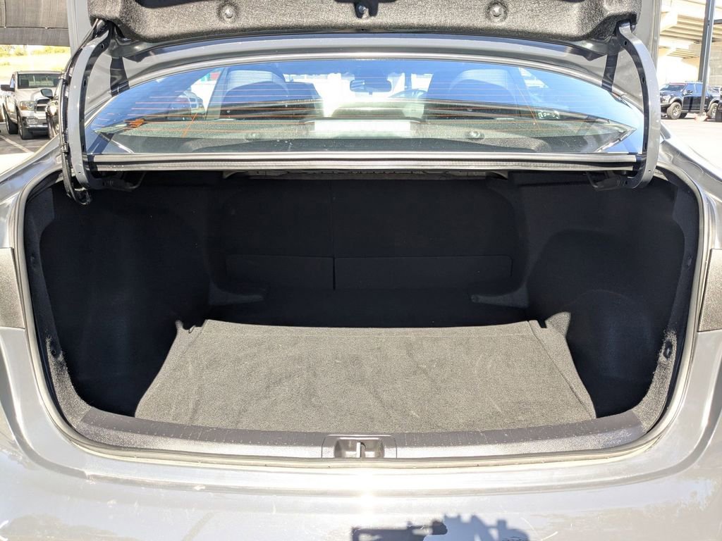 Used 2025 Toyota Corolla LE image 24