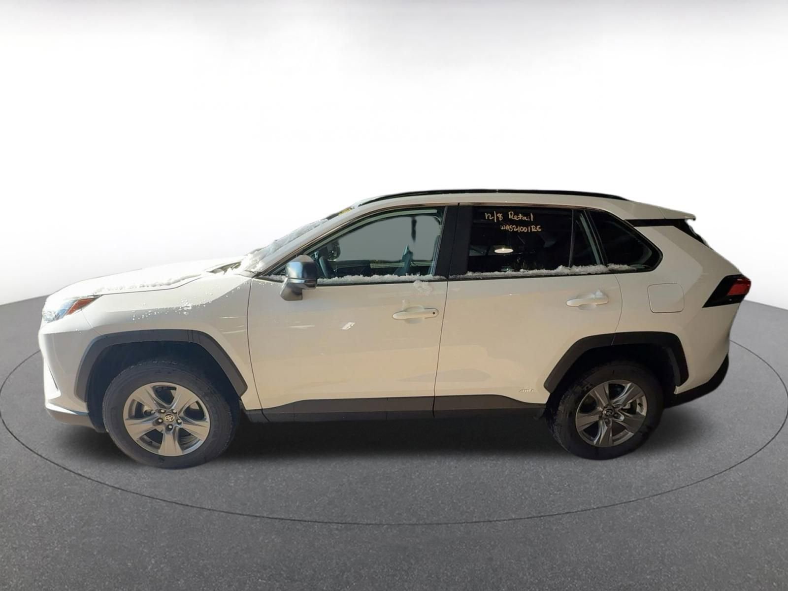 Used 2025 Toyota RAV4 LE image 4