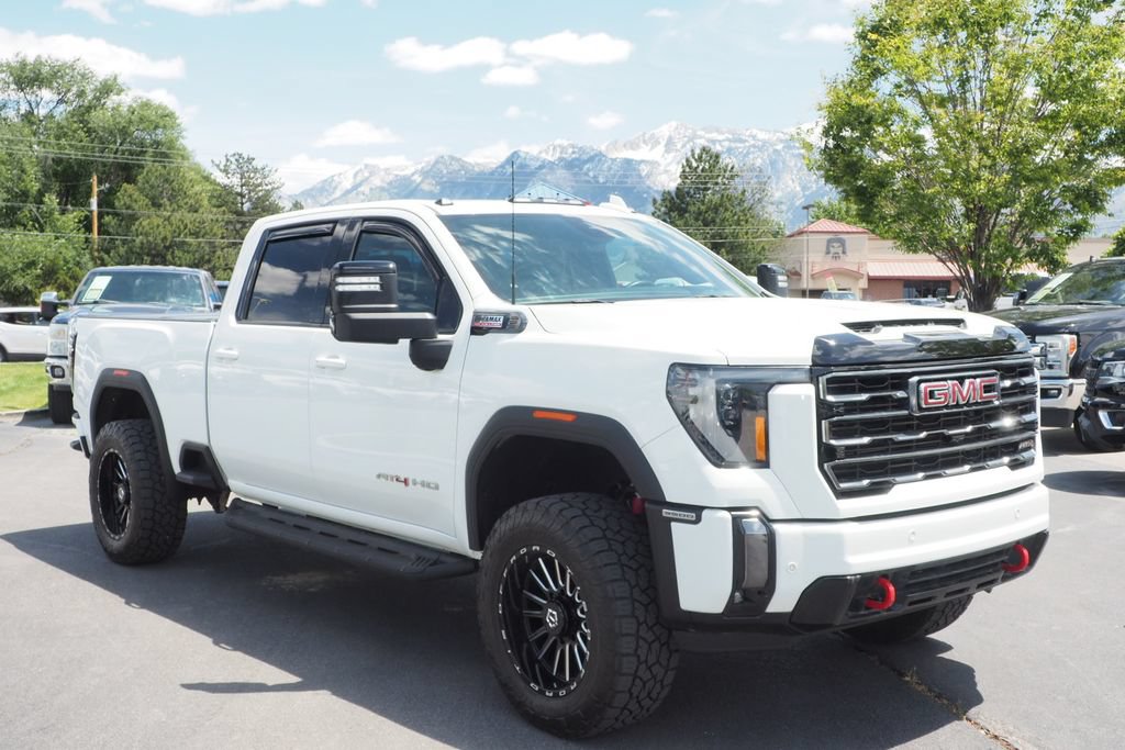 Used 2024 GMC Sierra 3500 AT4 w/ Technology Package AWD/4WD image 3