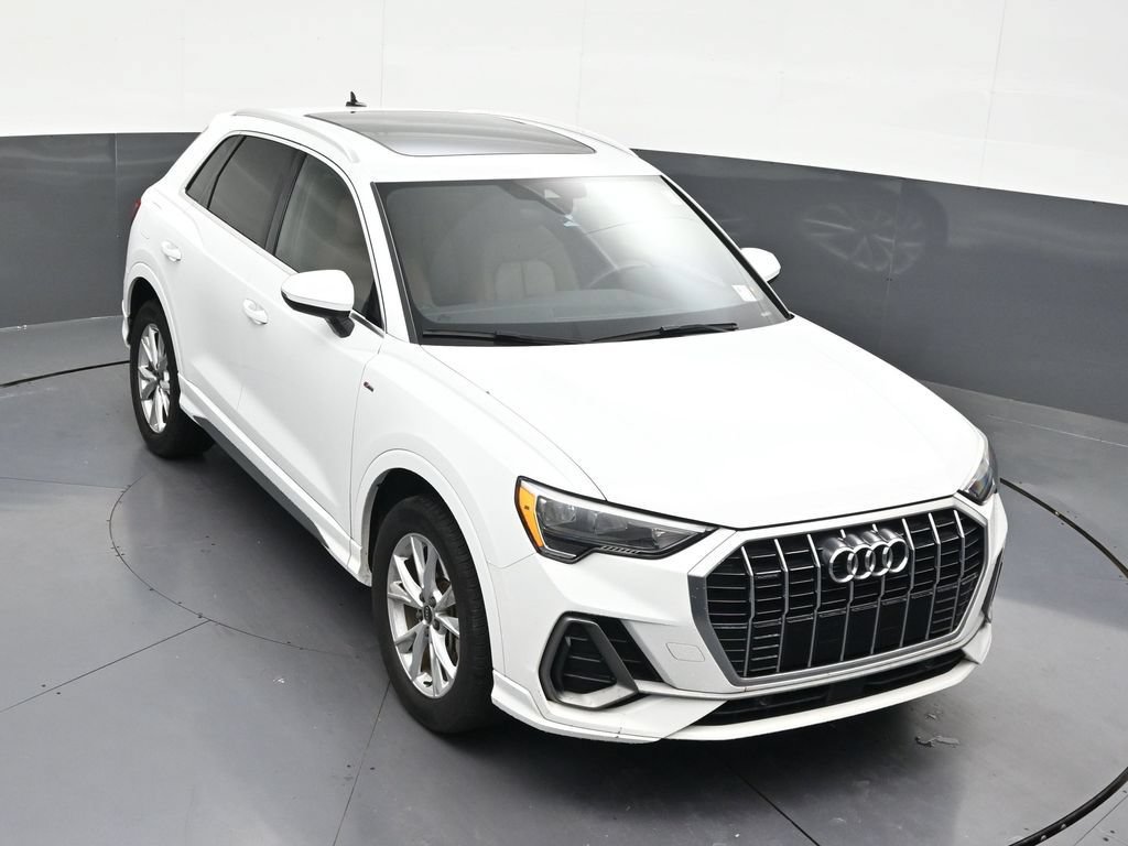 Used 2021 Audi Q3 2.0T Premium w/ Convenience Package AWD/4WD image 21