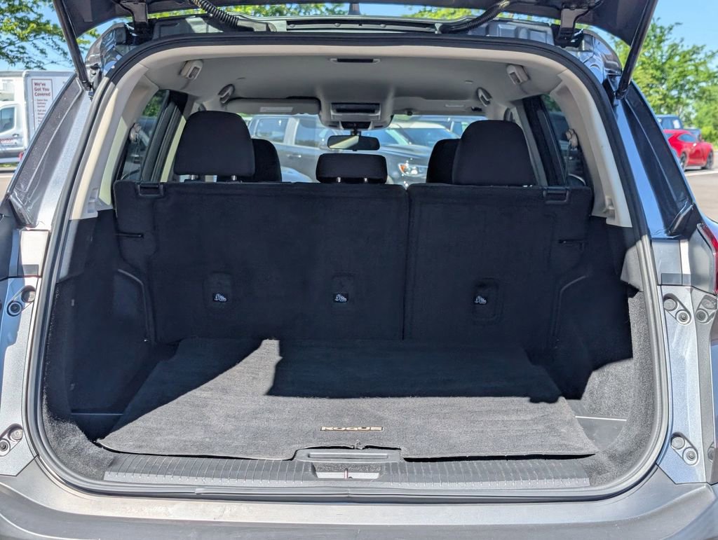 Used 2023 Nissan Rogue SV FWD image 7