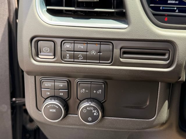 Used 2023 Chevrolet Tahoe Premier AWD/4WD image 22