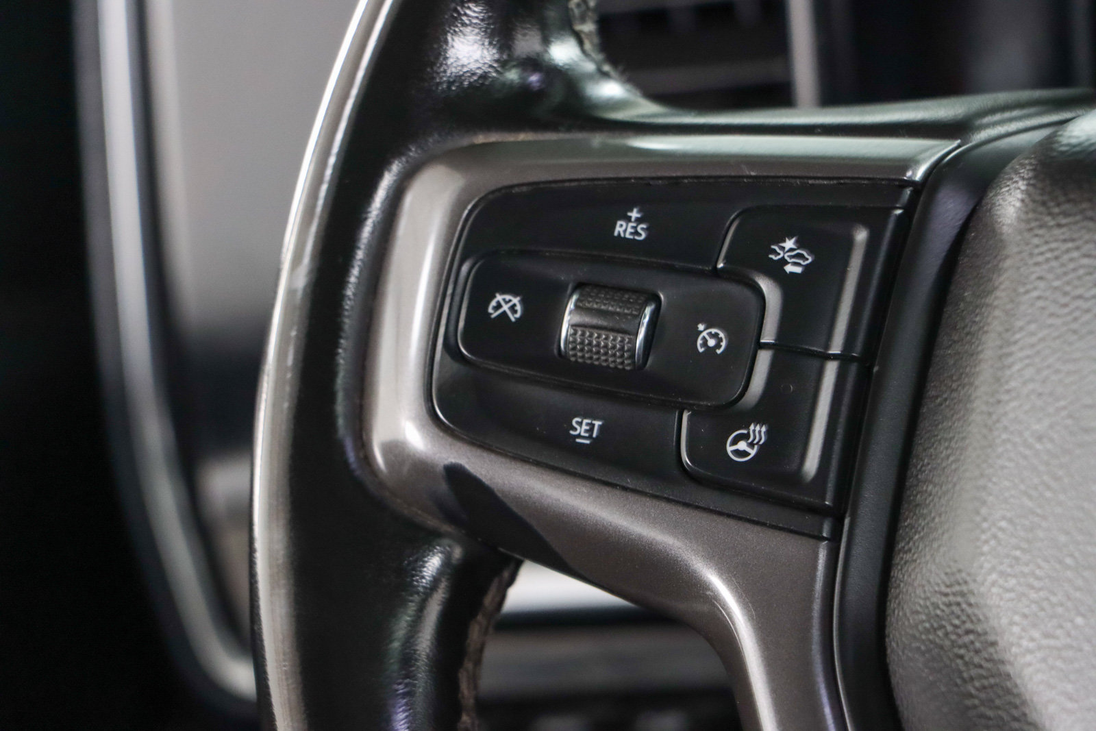 Used 2024 Chevrolet Silverado 3500 High Country w/ High Country Premium Package AWD/4WD image 14