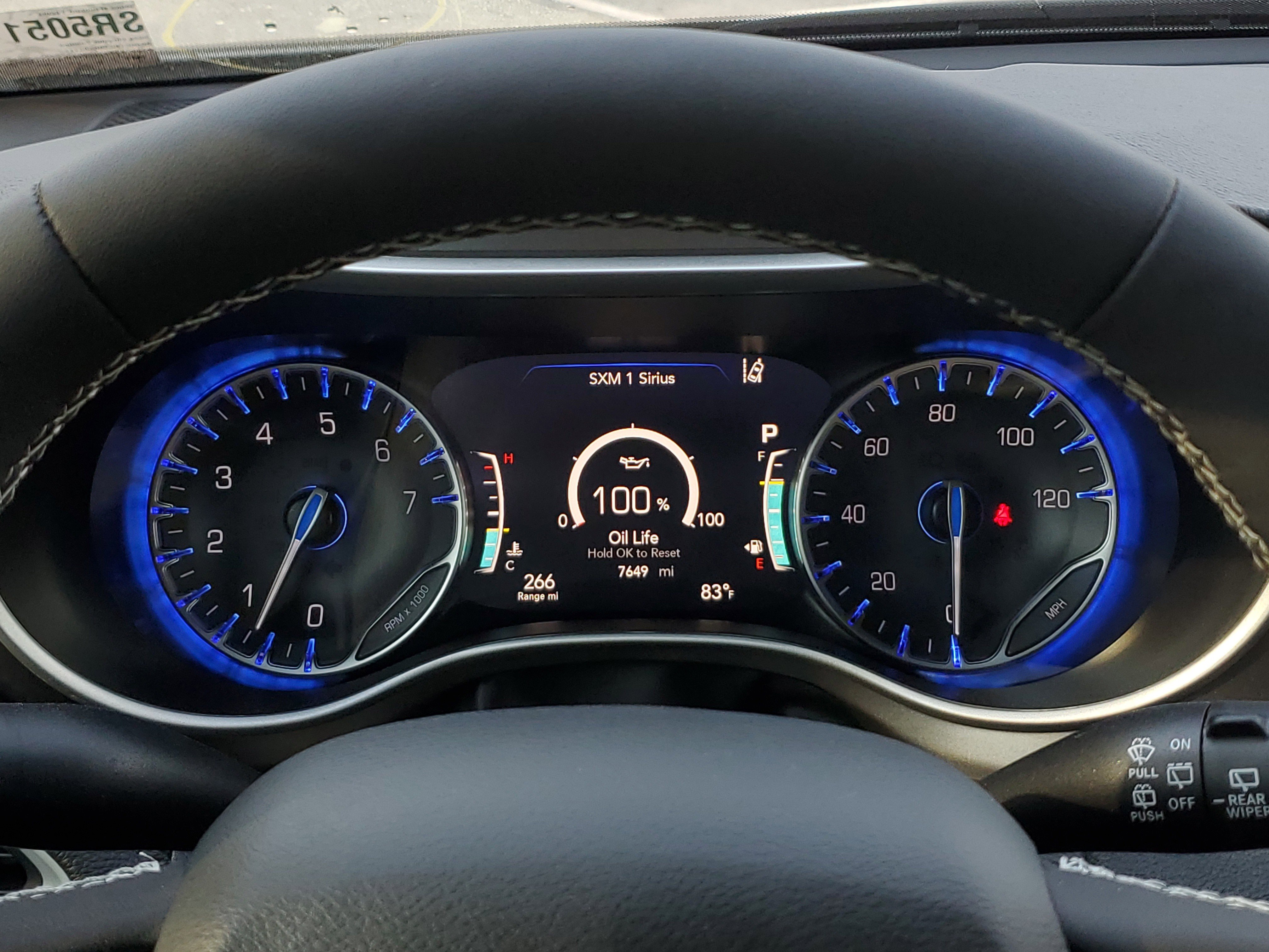 Used 2025 Chrysler Pacifica Select image 22