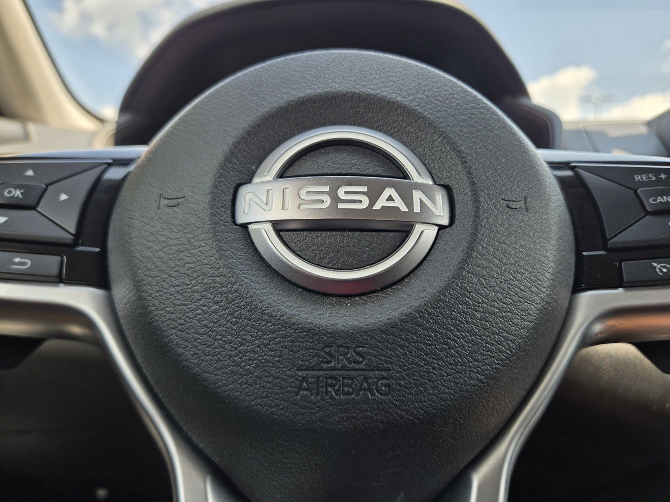 Used 2024 Nissan Altima 2.5 SR FWD image 23