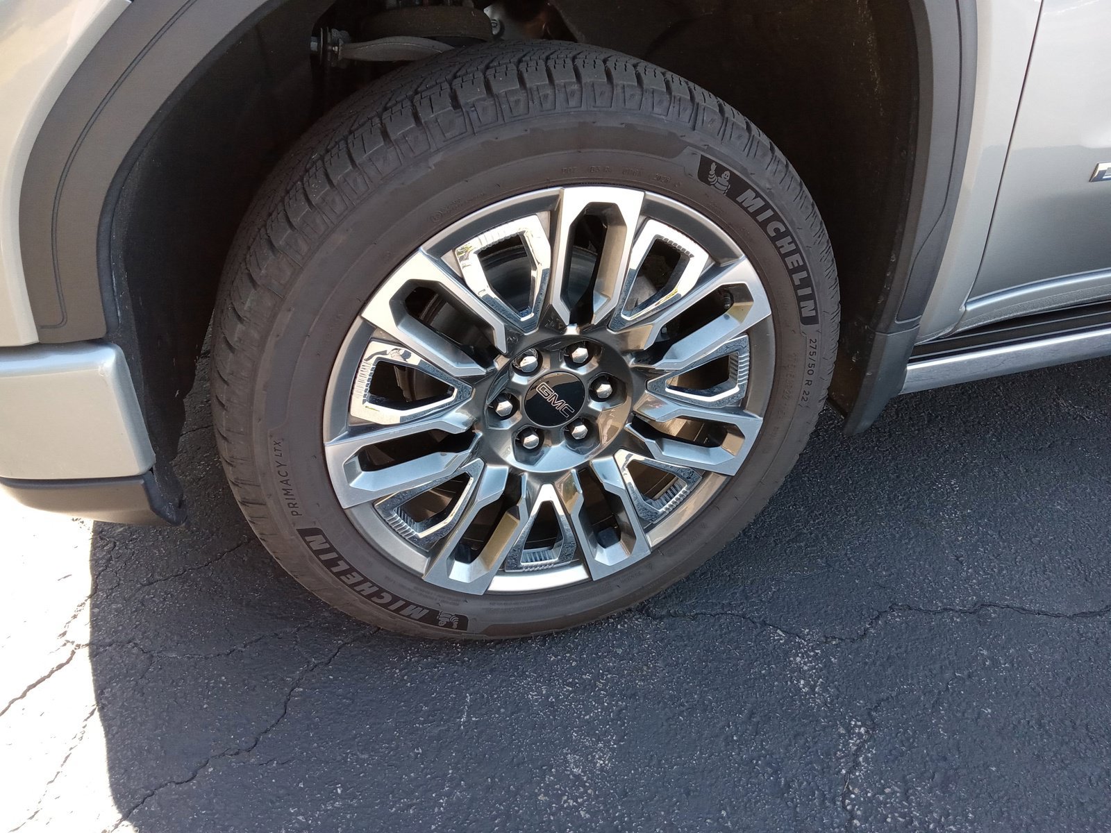 Used 2024 GMC Sierra 1500 Denali Ultimate AWD/4WD image 6