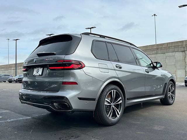 New 2026 BMW X7 M60i image 3