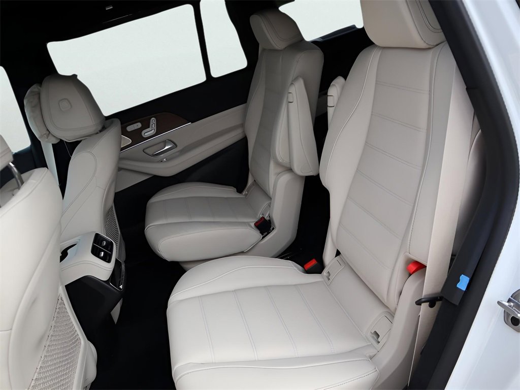 New 2026 Mercedes-Benz GLS 450 4MATIC image 24