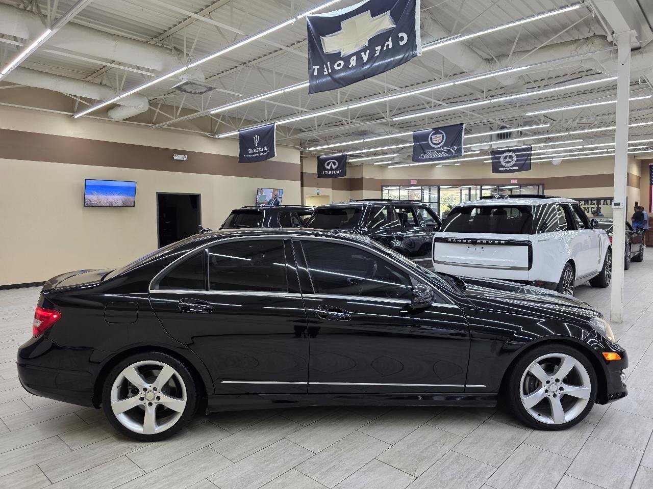 Used 2014 Mercedes-Benz C 250 Sedan w/ Multimedia Package image 5