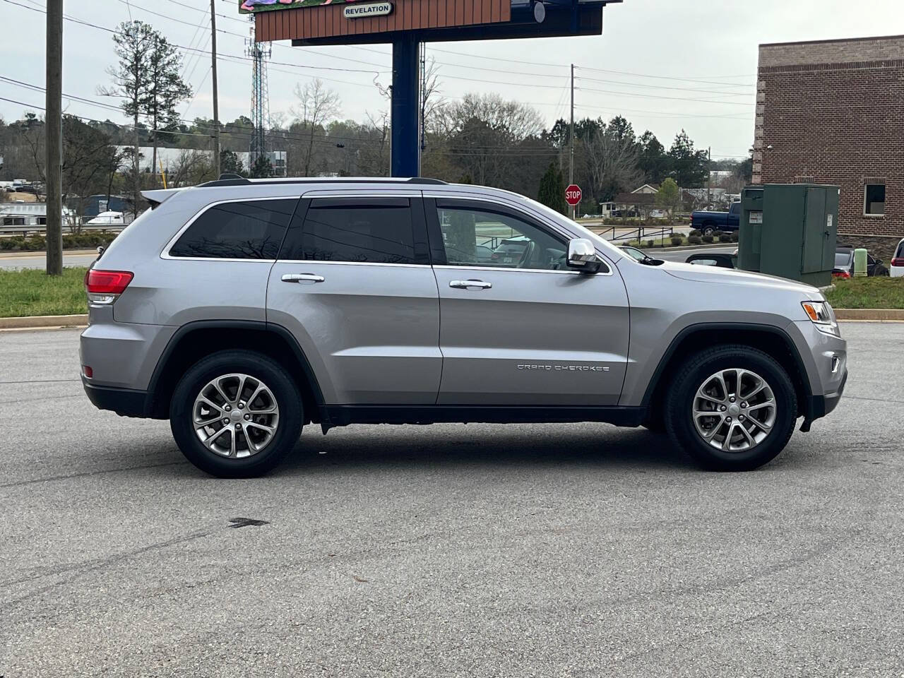 Used 2015 Jeep Grand Cherokee Limited RWD image 4