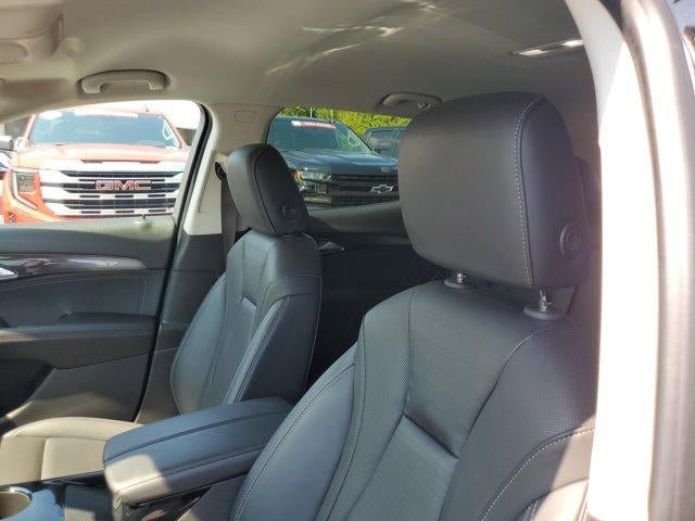 Used 2024 Buick Envision Preferred AWD/4WD image 25