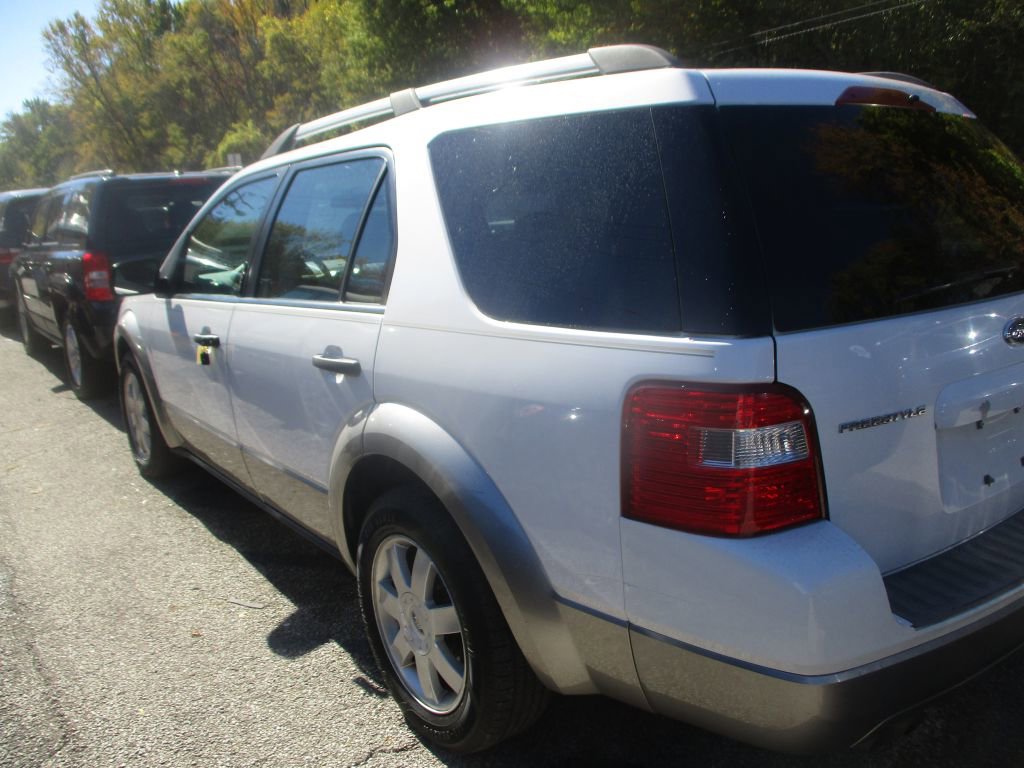 Used 2006 Ford Freestyle SE image 5