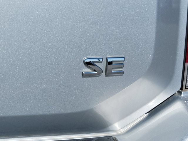Used 2010 Nissan Armada SE AWD/4WD image 13