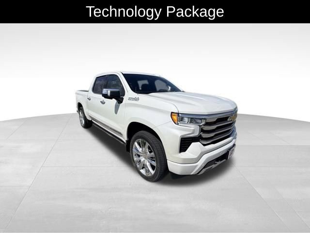 Used 2022 Chevrolet Silverado 1500 High Country w/ High Country Premium Package AWD/4WD image 5