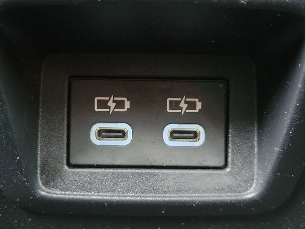 Used 2024 Toyota Corolla Cross XLE w/ Convenience Package image 12