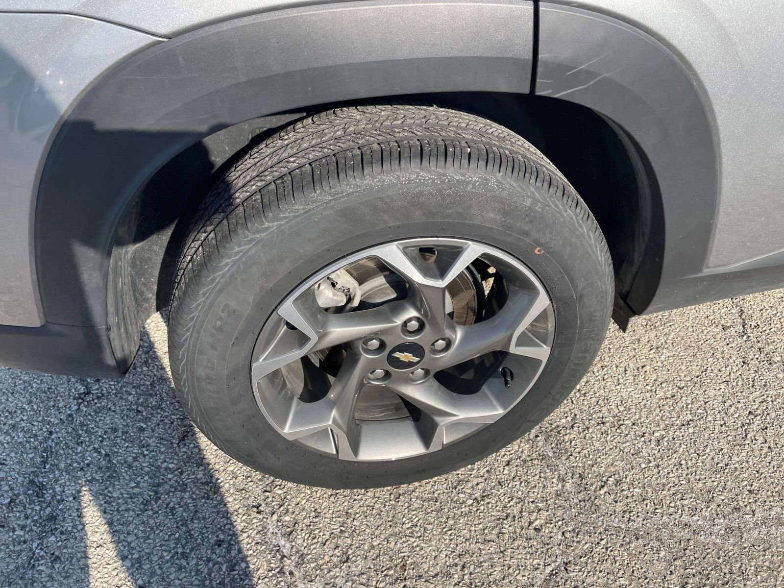 Used 2025 Chevrolet Trax LT image 29