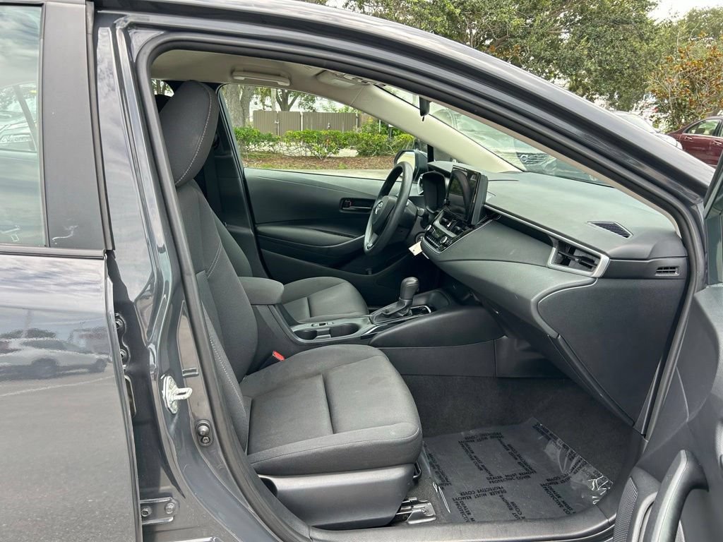 Used 2024 Toyota Corolla LE FWD image 38