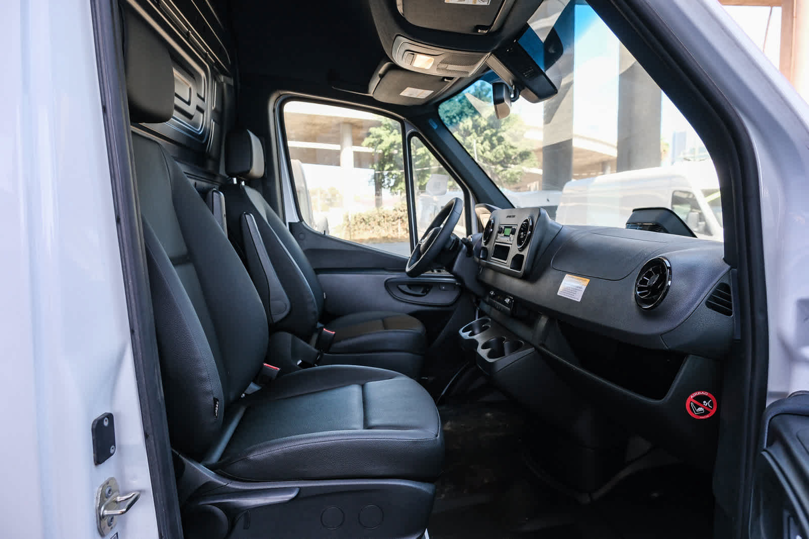 New 2025 Mercedes-Benz Sprinter 2500 image 18