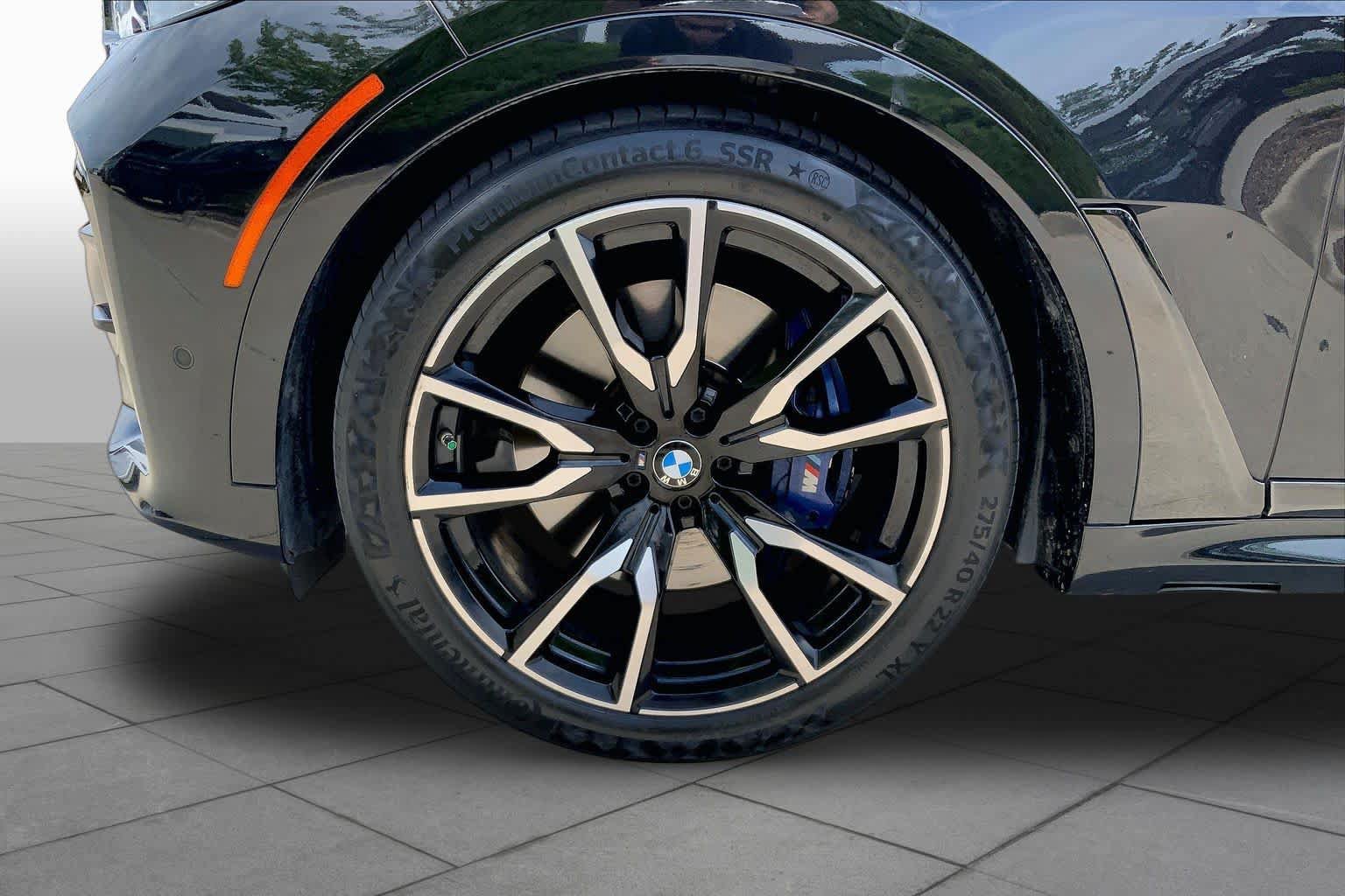 Used 2020 BMW X7 xDrive40i w/ M Sport Package AWD/4WD image 10