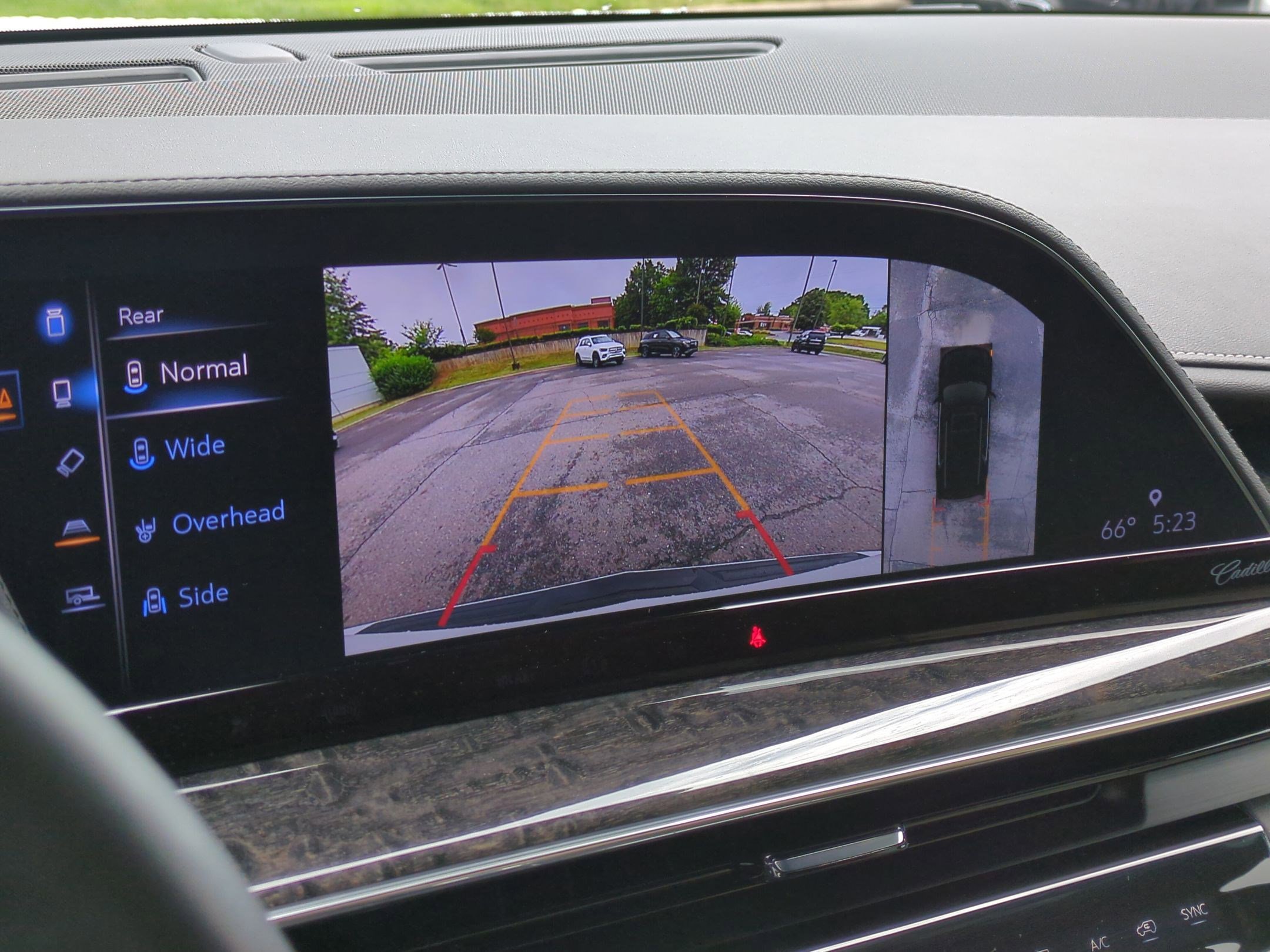 Used 2023 Cadillac Escalade Premium Luxury AWD/4WD image 25