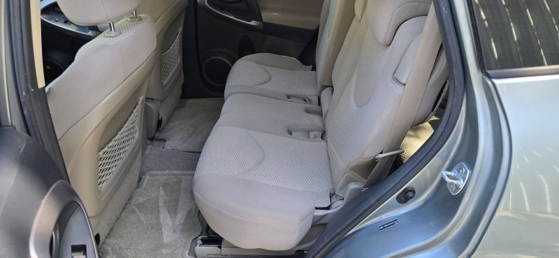 Used 2006 Toyota RAV4 Limited AWD/4WD image 31