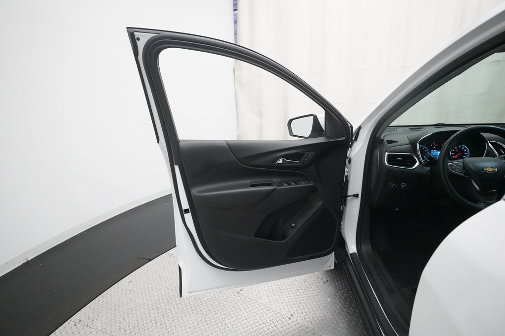 Used 2024 Chevrolet Equinox LT image 28