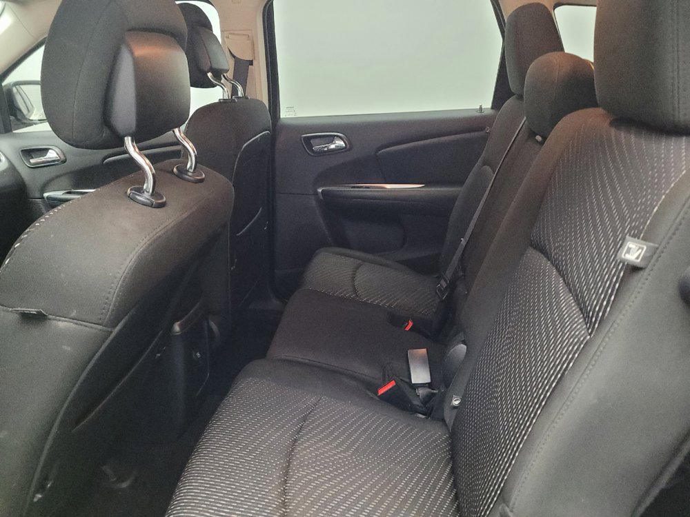 Used 2020 Dodge Journey SE w/ SE Popular Equipment Group image 18