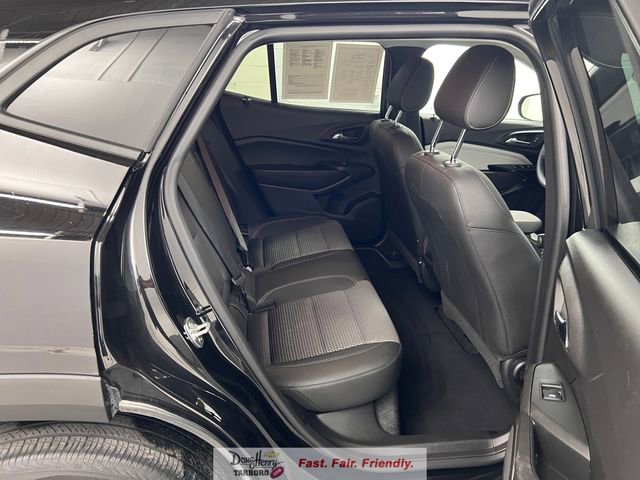 Used 2025 Chevrolet Trax LT image 36