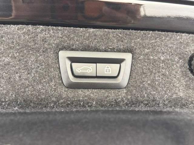 Used 2018 BMW M550i xDrive AWD/4WD image 26