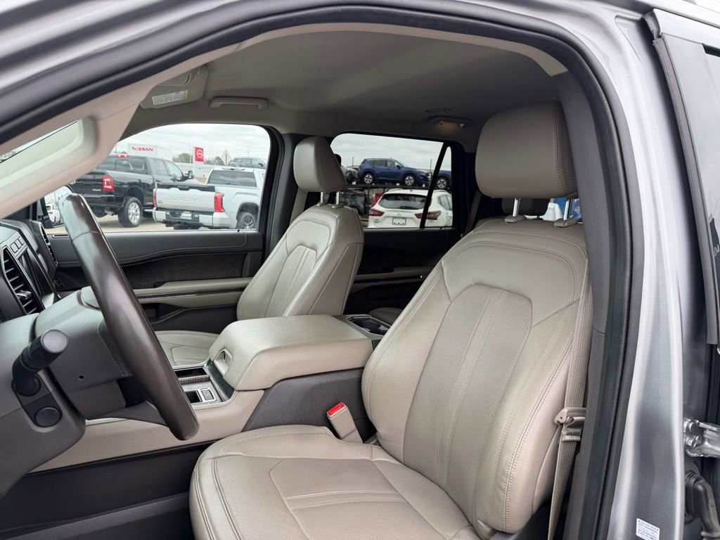 Used 2021 Ford Expedition Limited image 10