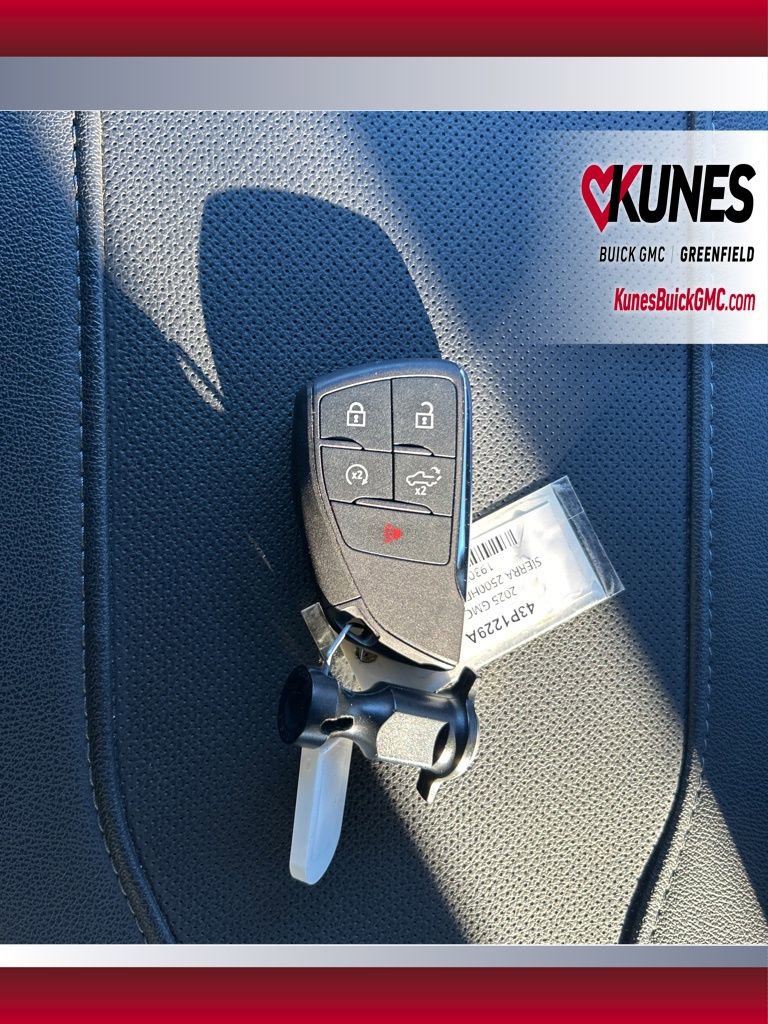 Used 2025 GMC Sierra 2500 SLT w/ SLT Premium Package image 45