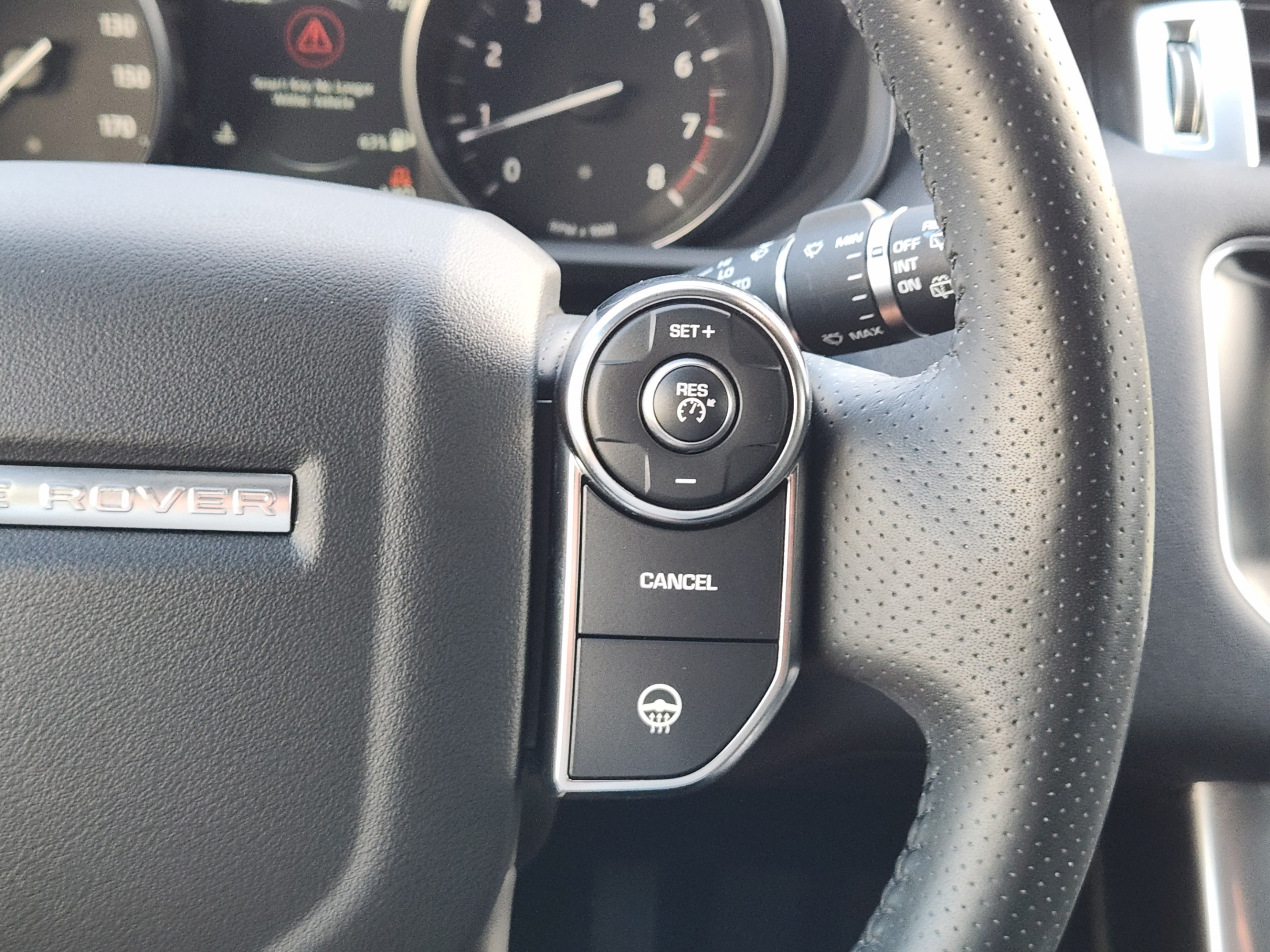 Used 2017 Land Rover Range Rover Sport HSE AWD/4WD image 30