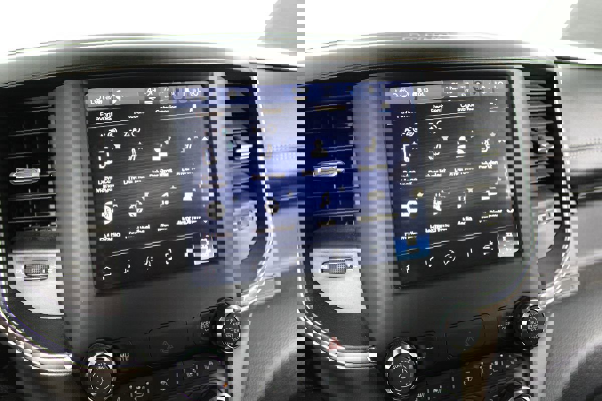 Used 2022 RAM 1500 Laramie image 22