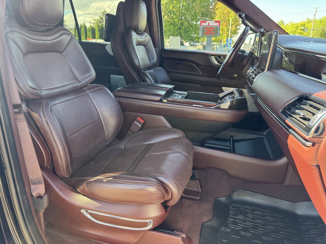 Used 2019 Lincoln Navigator L Black Label AWD/4WD image 15