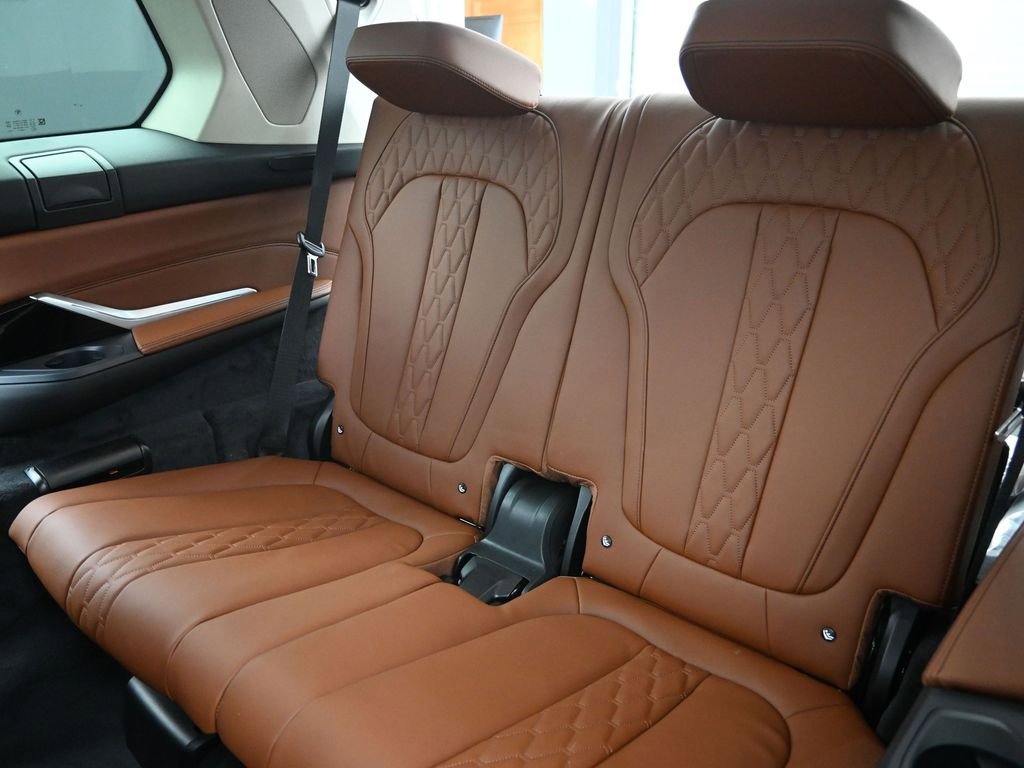 New 2026 BMW X7 xDrive40i image 30