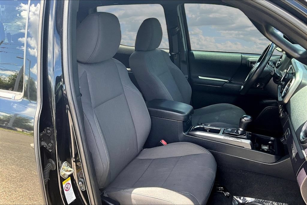 Used 2018 Toyota Tacoma TRD Sport w/ Technology Package AWD/4WD image 27