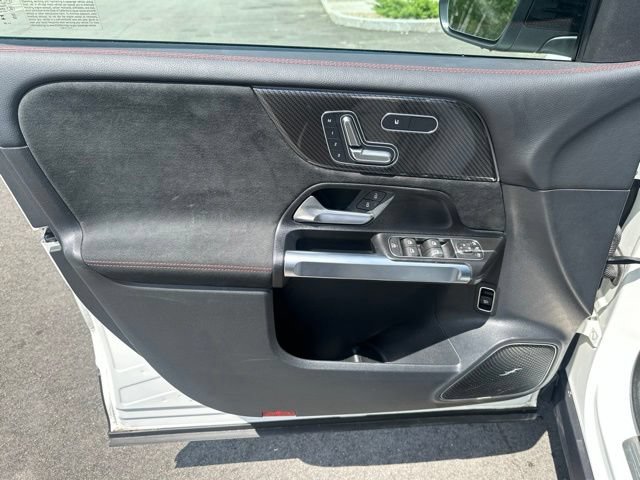 Used 2025 Mercedes-Benz GLB 35 AMG 4MATIC image 19