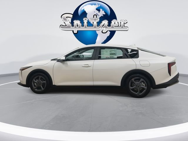 New 2026 Kia K4 LXS image 2