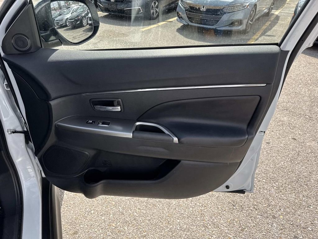 Used 2024 Mitsubishi Outlander Sport AWD image 14