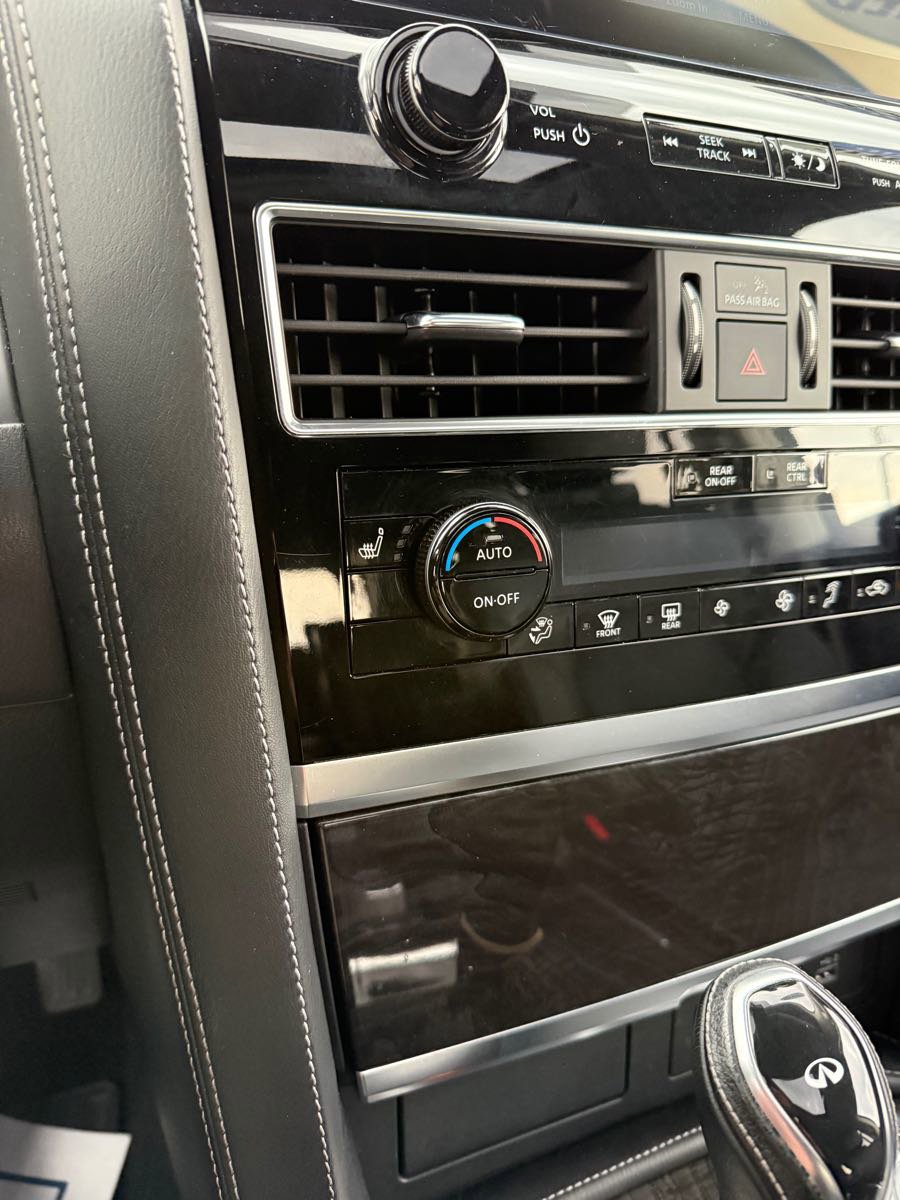 Used 2022 INFINITI QX80 Luxe w/ Cargo Package image 22