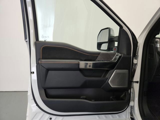 Used 2024 Ford F250 Platinum w/ FX4 Off-Road Package image 48
