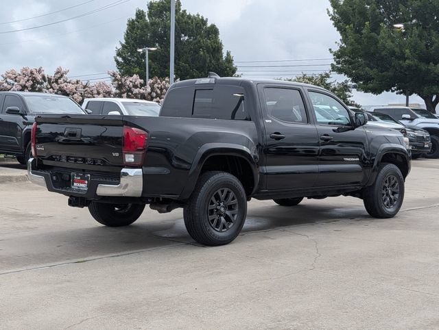 Used 2023 Toyota Tacoma SR5 AWD/4WD image 6