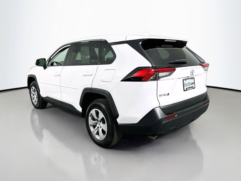 Used 2022 Toyota RAV4 LE AWD/4WD image 6