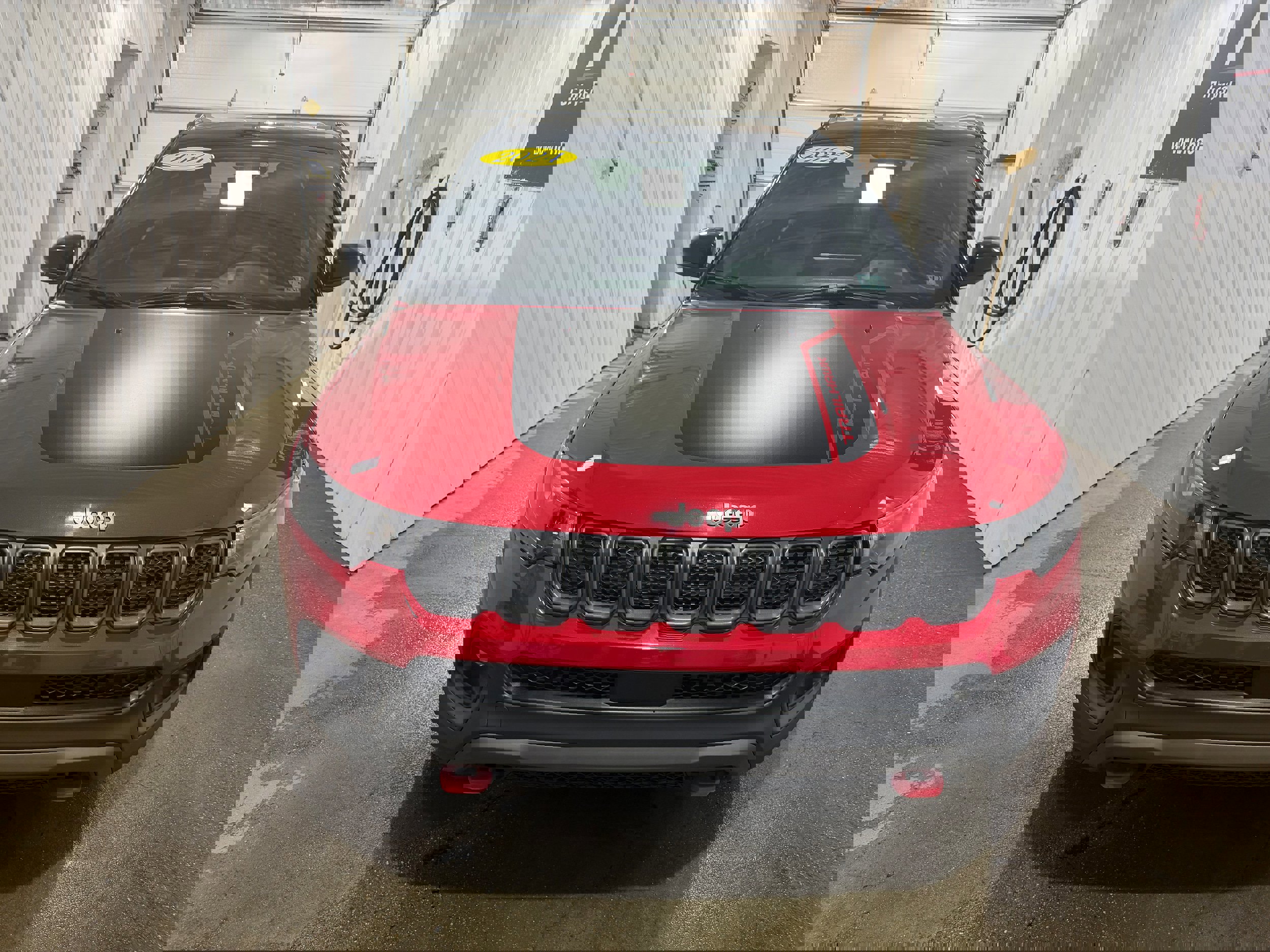 Used 2024 Jeep Compass Trailhawk image 3