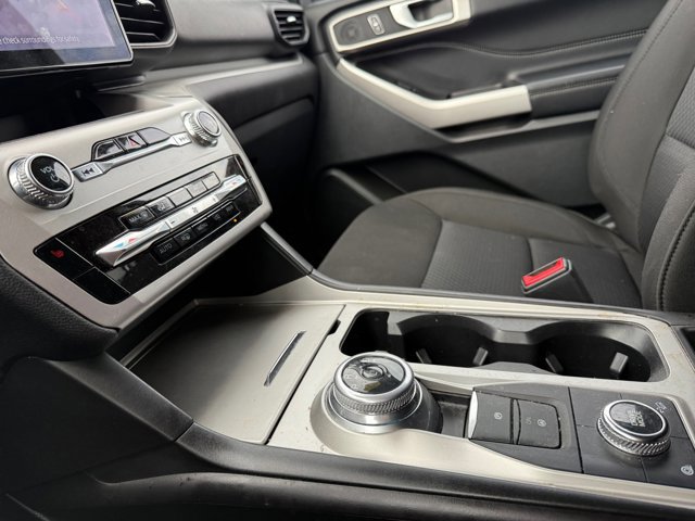 Used 2023 Ford Explorer XLT image 26