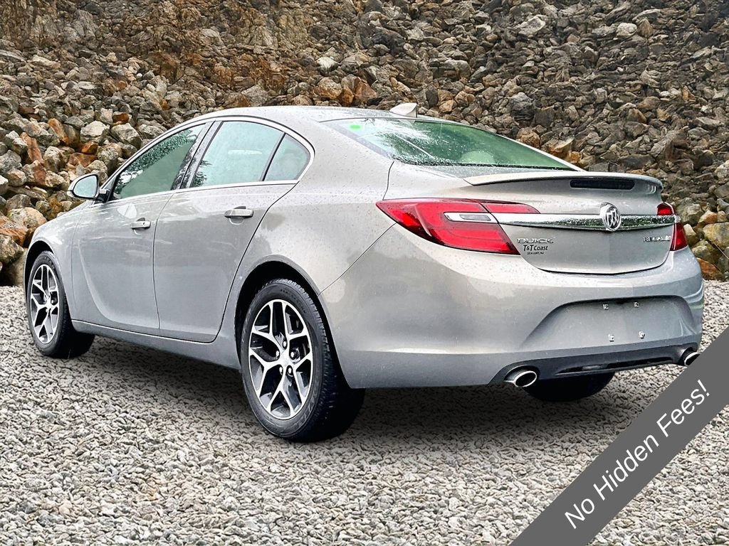 Used 2017 Buick Regal Sport Touring FWD image 9