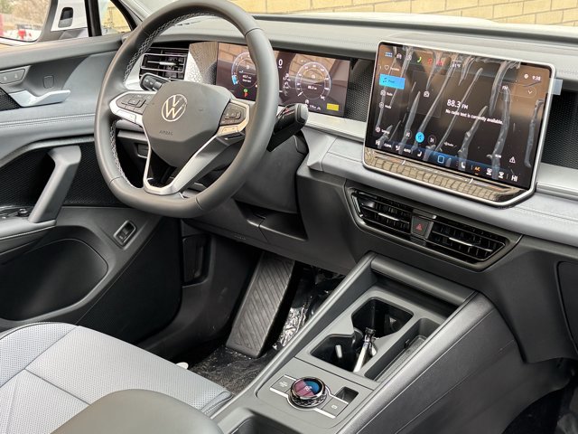 New 2026 Volkswagen Tiguan SE image 14